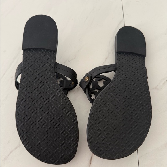 Tory Burch Miller Patent Sandal Women’s Size 7, 8, 9 - Picture 4 of 4